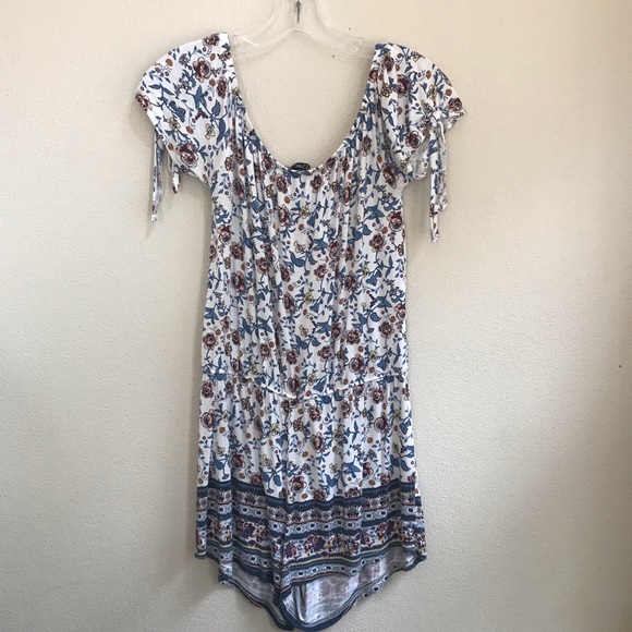 floral romper - Picture 1 of 5